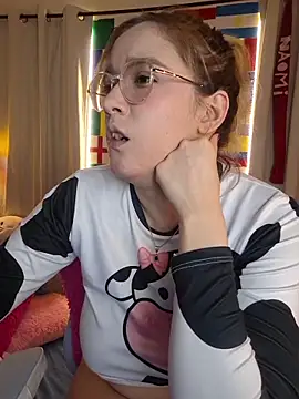 NaomiShimizu online show from June 11, 2026, 2:53 am