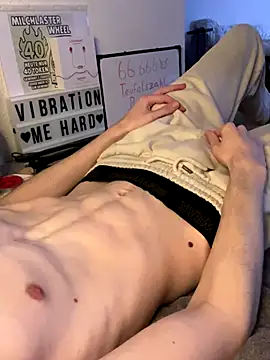 secret dream415 online show from October 2, 2025, 6:48 pm