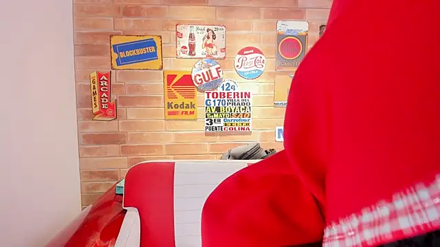 miss  pamela online show from October 28, 2025, 11:03 am