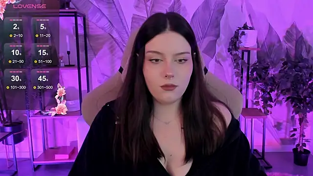 CoralineKeyns online show from September 14, 2025, 5:39 am