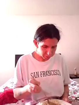 Cameron puppy online show from October 20, 2025, 8:31 pm