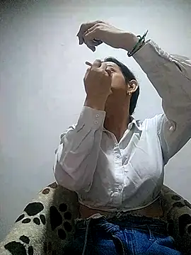 Cameron puppy online show from January 13, 2026, 5:29 pm