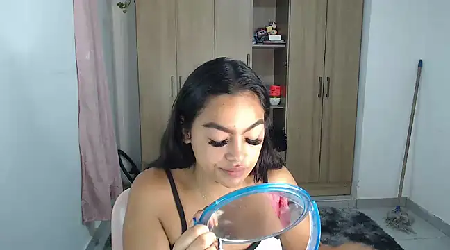 fairylatin222 online show from January 10, 2025, 7:14 am