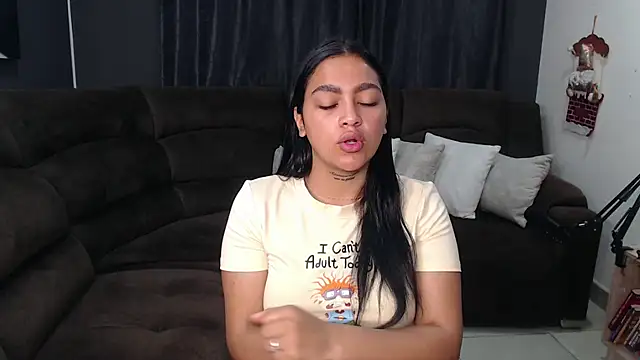 Snapshot of fairylatin222 chatting on December 21, 2025, 11:28 am fairylatin222 online show from December 21, 2025, 11:28 am