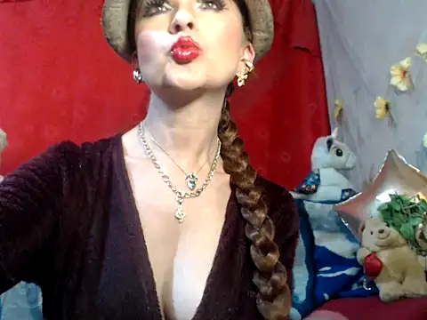 hottieperla online show from December 1, 2024, 7:58 pm