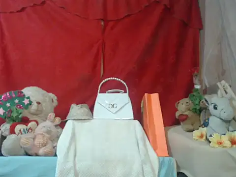 Snapshot of hottieperla chatting on October 15, 2025, 6:19 pm hottieperla online show from October 15, 2025, 6:19 pm