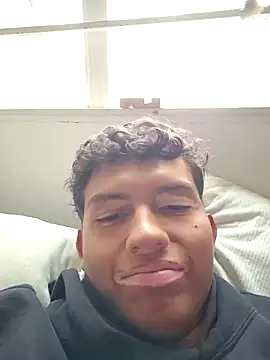 Snapshot of xrobXstax chatting on November 15, 2025, 10:15 pm xrobXstax online show from November 15, 2025, 10:15 pm