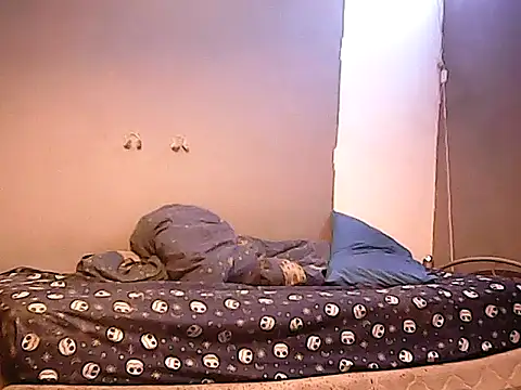 twinkerbell344 online show from January 14, 2026, 12:05 am