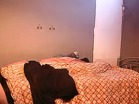 twinkerbell344 online show from April 14, 2026, 8:48 pm