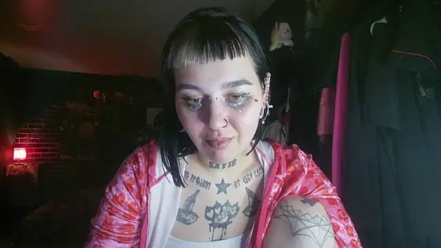 Snapshot of MoorderxDoll chatting on January 9, 2025, 1:29 am MoorderxDoll online show from January 9, 2025, 1:29 am
