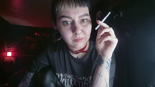Snapshot of MoorderxDoll chatting on February 13, 2025, 10:54 pm MoorderxDoll online show from February 13, 2025, 10:54 pm