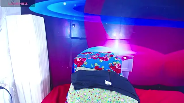 Snapshot of Cristalxxts chatting on October 29, 2025, 7:15 pm Cristalxxts online show from October 29, 2025, 7:15 pm