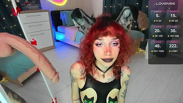 LeylaNoiry online show from February 9, 2025, 9:28 pm