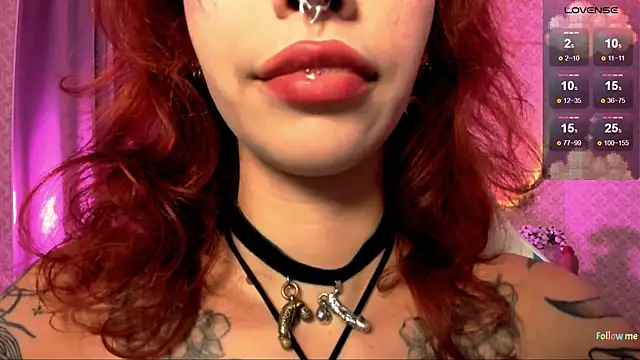 LeylaNoiry online show from October 14, 2025, 3:13 pm