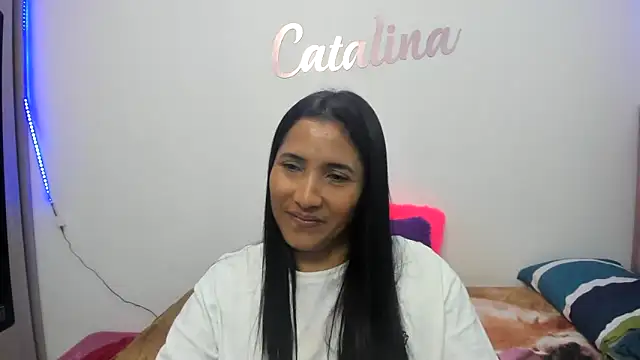 catalinabreyle online show from January 17, 2025, 1:03 pm