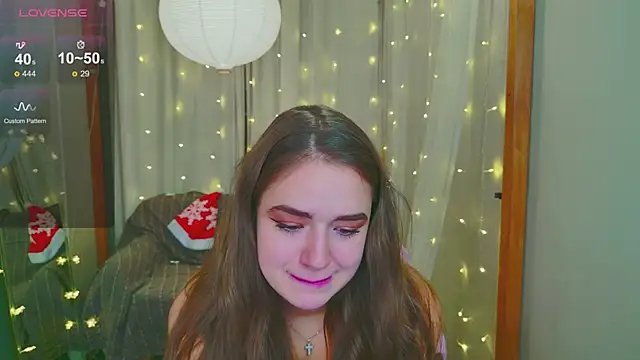 LovelyJessie online show from December 12, 2024, 5:37 pm