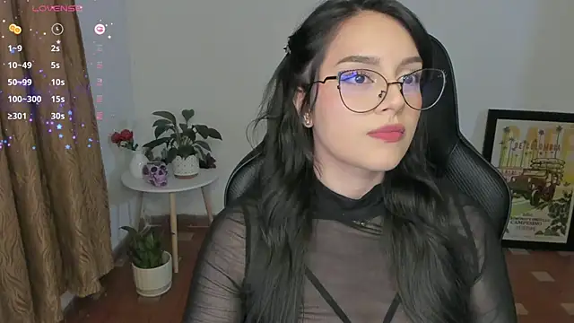 Snapshot of anaveleeez chatting on October 15, 2025, 2:22 am anaveleeez online show from October 15, 2025, 2:22 am