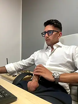 masterboss  online show from September 11, 2025, 1:22 pm