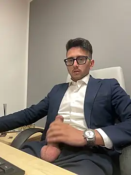 Snapshot of masterboss_ chatting on October 7, 2025, 11:51 am masterboss  online show from October 7, 2025, 11:51 am