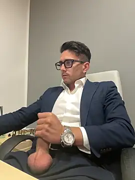 Snapshot of masterboss_ chatting on October 24, 2025, 12:23 pm masterboss  online show from October 24, 2025, 12:23 pm