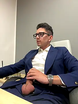 Snapshot of masterboss_ chatting on November 8, 2025, 1:11 pm masterboss online show from November 8, 2025, 1:11 pm