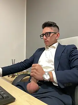 Snapshot of masterboss_ chatting on November 17, 2025, 12:33 pm masterboss online show from November 17, 2025, 12:33 pm