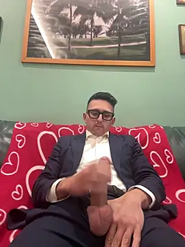 Snapshot of masterboss_ chatting on December 22, 2025, 2:25 pm masterboss online show from December 22, 2025, 2:25 pm