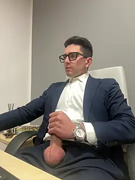 Snapshot of masterboss_ chatting on January 12, 2026, 12:43 pm masterboss online show from January 12, 2026, 12:43 pm