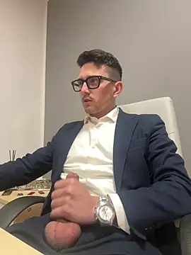 Snapshot of masterboss_ chatting on March 3, 2026, 1:06 pm masterboss online show from March 3, 2026, 1:06 pm