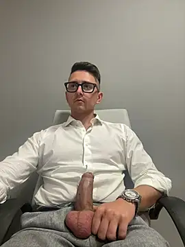 masterboss  online show from July 31, 2026, 11:31 am
