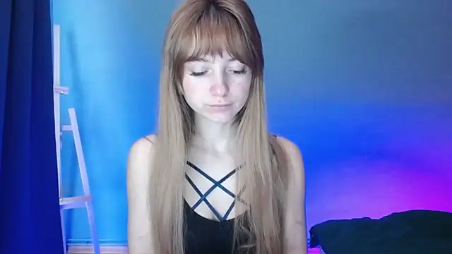 LuciaYoung online show from January 16, 2025, 1:14 pm