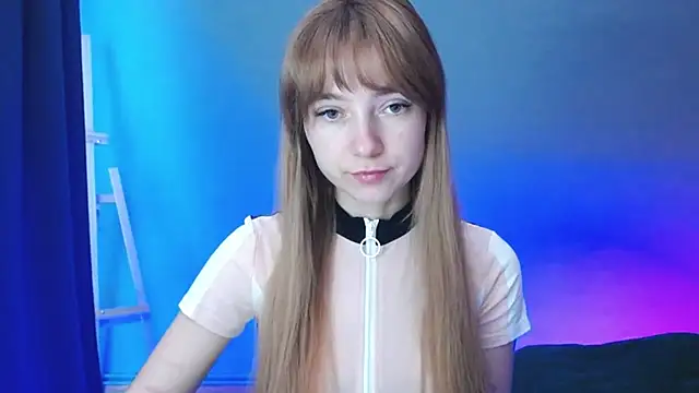 LuciaYoung online show from January 17, 2025, 7:30 am
