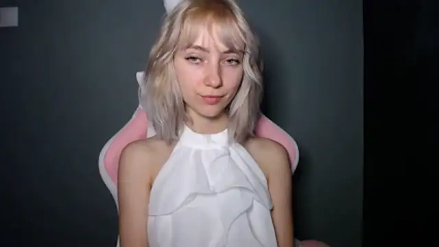 LuciaYoung online show from March 22, 2026, 8:34 pm