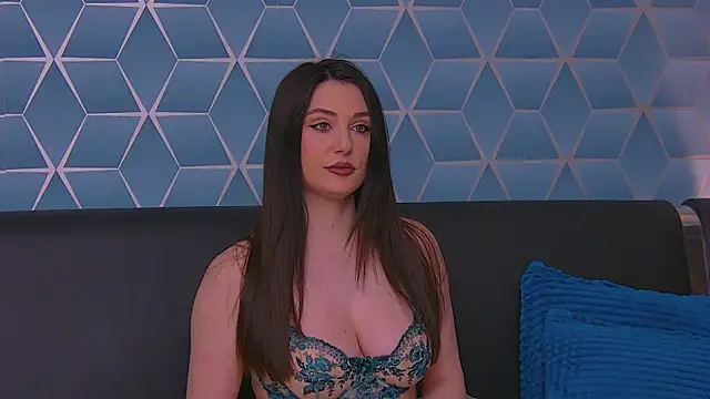 Snapshot of KassieWeins chatting on April 20, 2026, 5:59 pm KassieWeins online show from April 20, 2026, 5:59 pm
