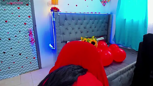 Snapshot of Sara-Murray chatting on February 14, 2025, 9:21 pm Sara-Murray online show from February 14, 2025, 9:21 pm