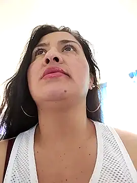 Snapshot of Sara-Murray chatting on March 10, 2025, 8:01 pm Sara-Murray online show from March 10, 2025, 8:01 pm