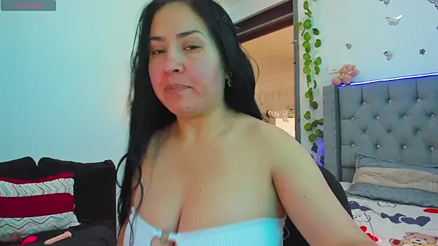 Snapshot of Sara-Murray chatting on October 21, 2025, 7:36 pm Sara-Murray online show from October 21, 2025, 7:36 pm