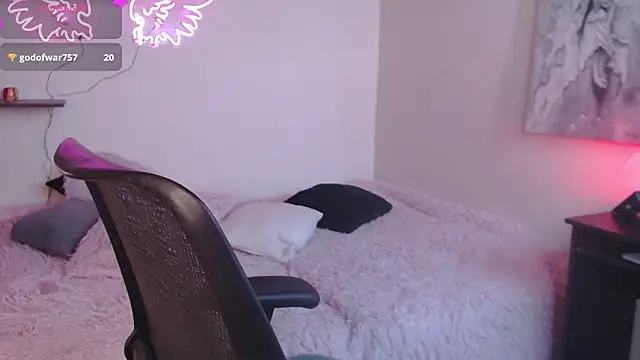 MissDennise online show from March 4, 2026, 4:13 pm