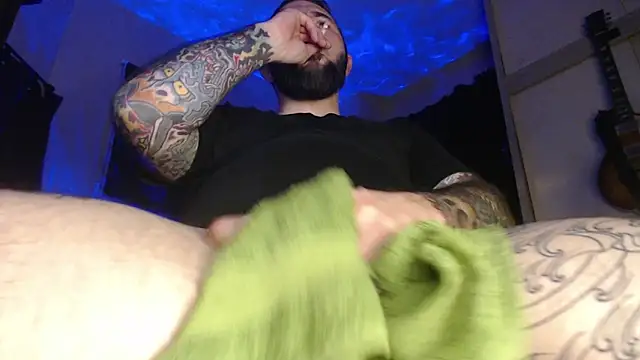 zedizded77 online show from October 9, 2025, 2:53 am