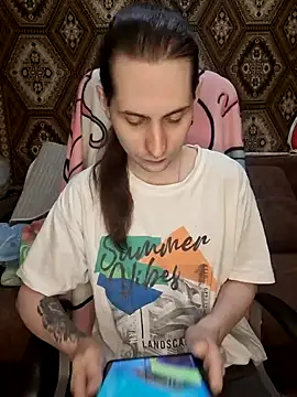 Nikki Sandy online show from January 13, 2025, 5:01 am