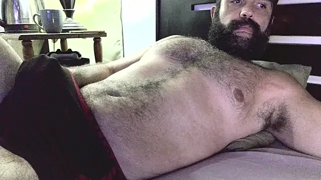 machoathome online show from January 17, 2025, 4:06 am