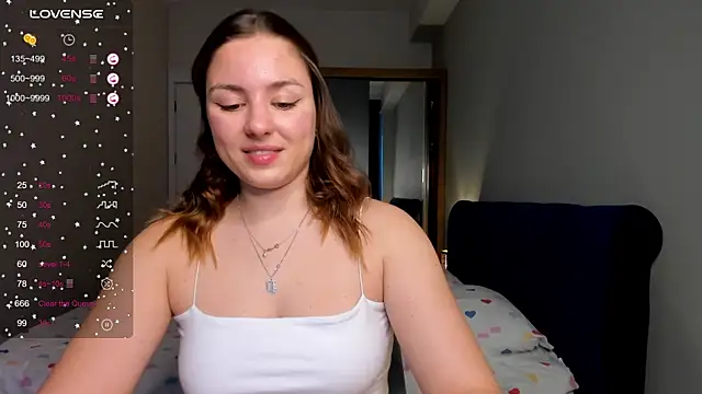 Snapshot of ThreeshaWhite chatting on February 24, 2025, 9:43 am ThreeshaWhite online show from February 24, 2025, 9:43 am