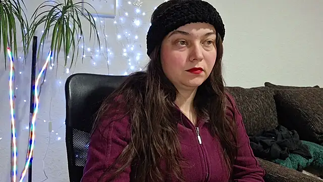 Cyndee Winter online show from February 3, 2026, 6:35 pm