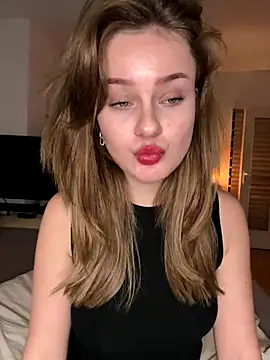 MaribelRiver online show from December 3, 2024, 11:46 pm