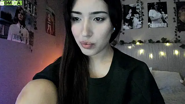 Snapshot of Anisawithlove chatting on October 13, 2025, 8:47 am Anisawithlove online show from October 13, 2025, 8:47 am