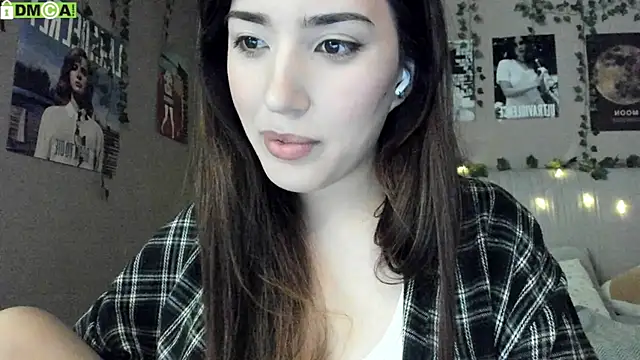 Anisawithlove online show from November 24, 2025, 8:14 am