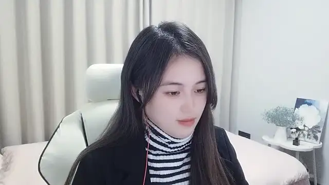 Wofeifei-baby online show from December 13, 2024, 3:32 pm