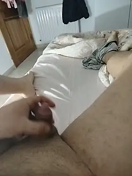 biiigbosss88 online show from February 19, 2026, 11:34 pm