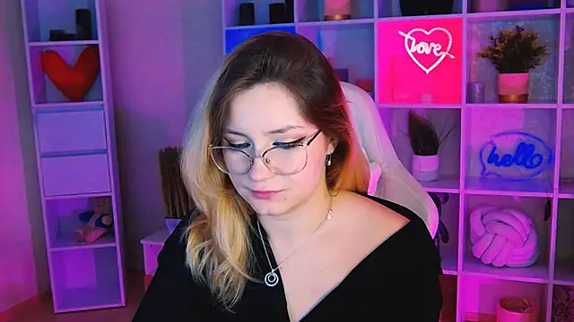 Bryarre online show from February 23, 2025, 1:24 am