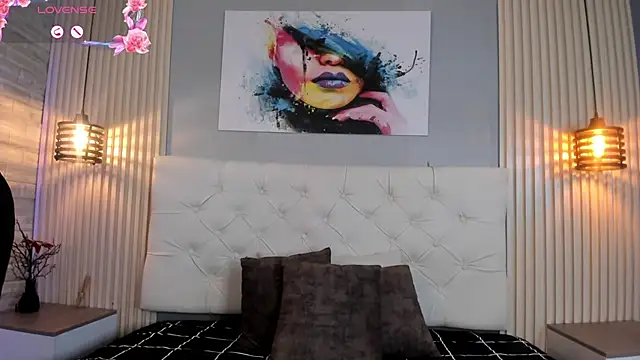 emma  smith1 online show from September 12, 2025, 12:16 pm